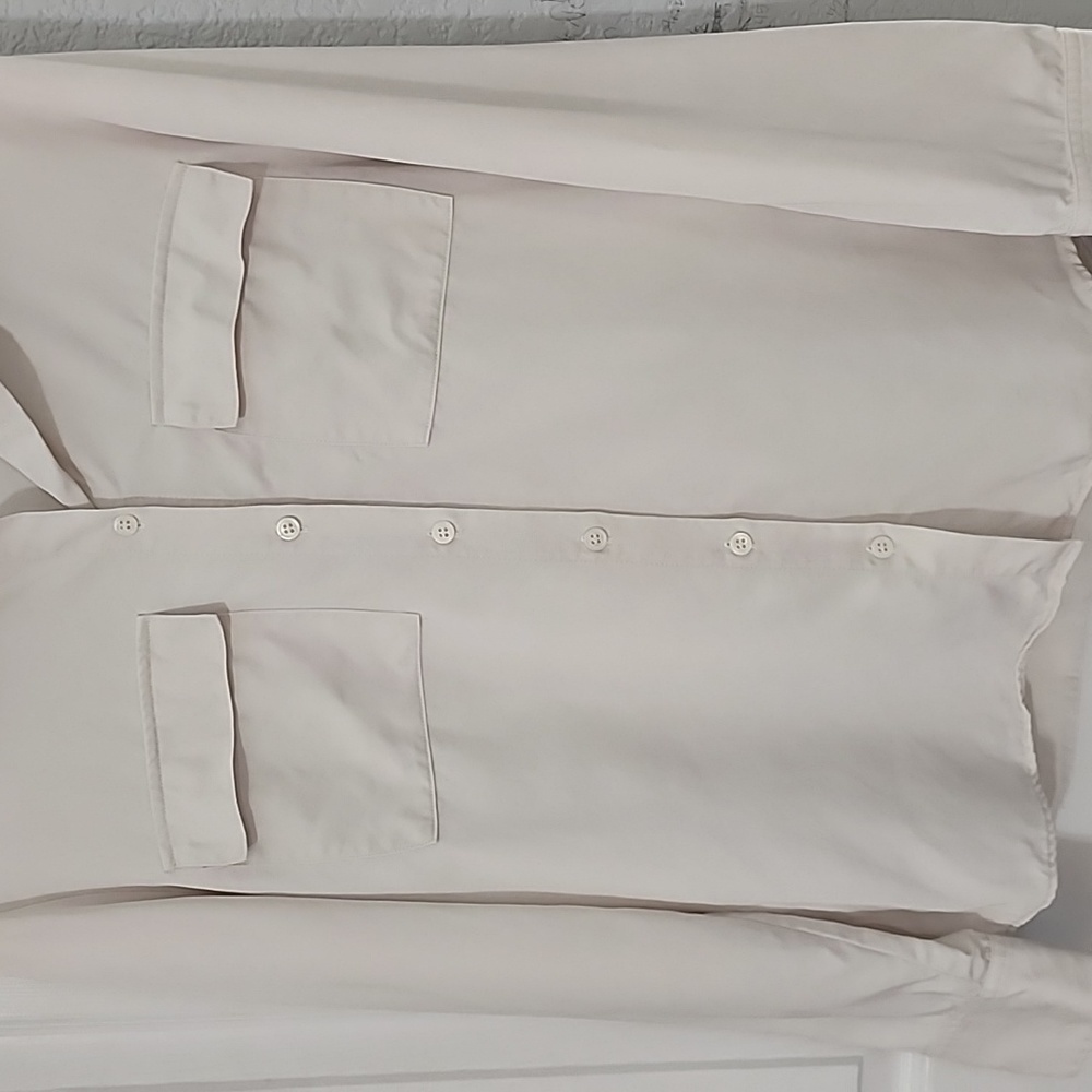 Reformation long-sleeved button down top size S - Picture 4 of 7